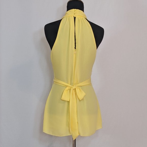 Nico LA / Flowy Yellow Sleeveless Blouse - Picture 4 of 5